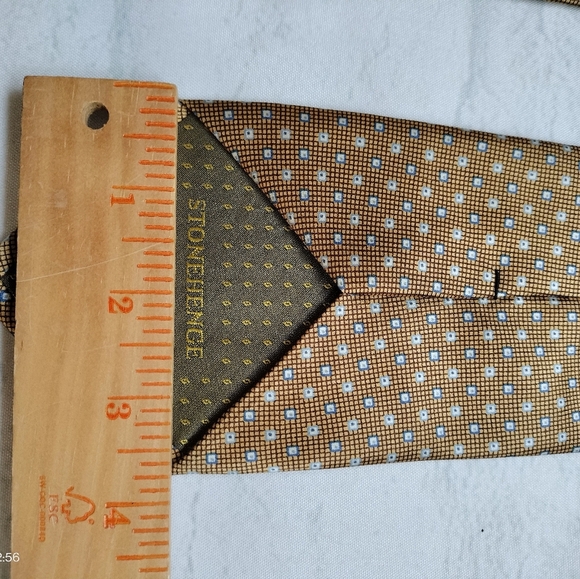 Stonehenge Silk Necktie Gold/Brown Geometric Pattern Men's Tie - Picture 5 of 11